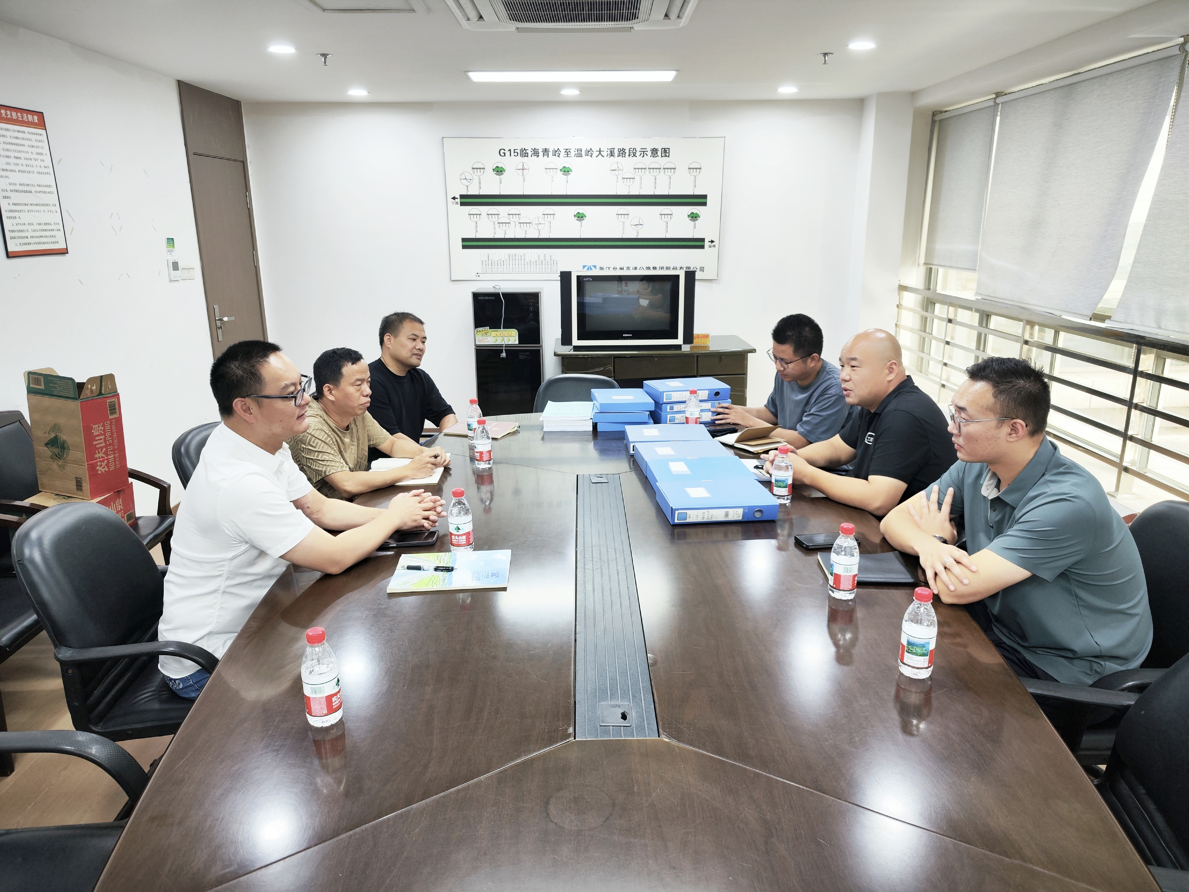 dff718eae0ab97df2a7615e6855142b.jpg